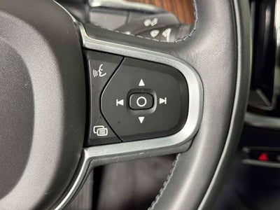 2022 Volvo S60 B5 Momentum