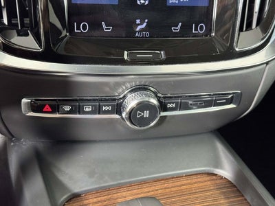 2022 Volvo S60 B5 Momentum