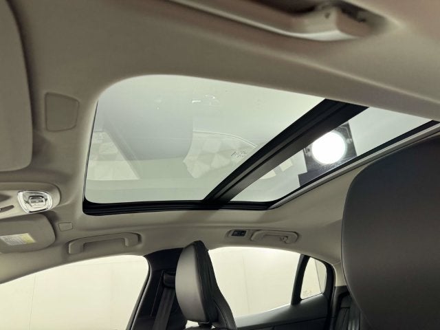 2022 Volvo S60 B5 Momentum