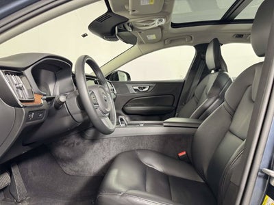 2022 Volvo S60 B5 Momentum